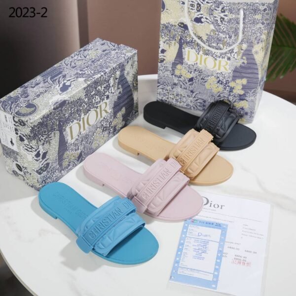 CHRISTIAN DIOR 2023-2 DIOREVOLUTION SLIDE (V)