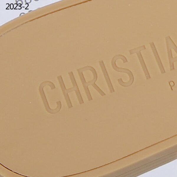CHRISTIAN DIOR 2023-2 DIOREVOLUTION SLIDE (V) - Gambar 10