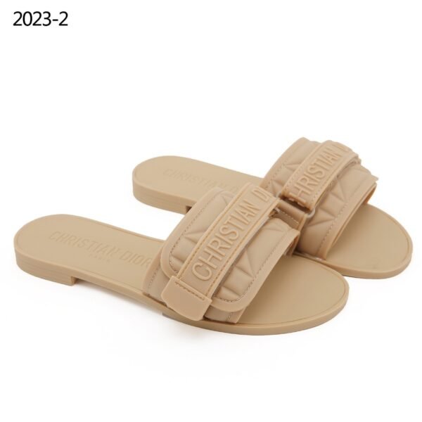 CHRISTIAN DIOR 2023-2 DIOREVOLUTION SLIDE (V) - Gambar 5